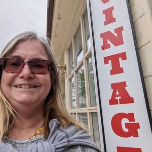 Meet your Posher, Charlene